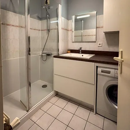 Apartament 3 Pieces De 63m2 Avec Terrasse,parking Et Wifi Bajonna